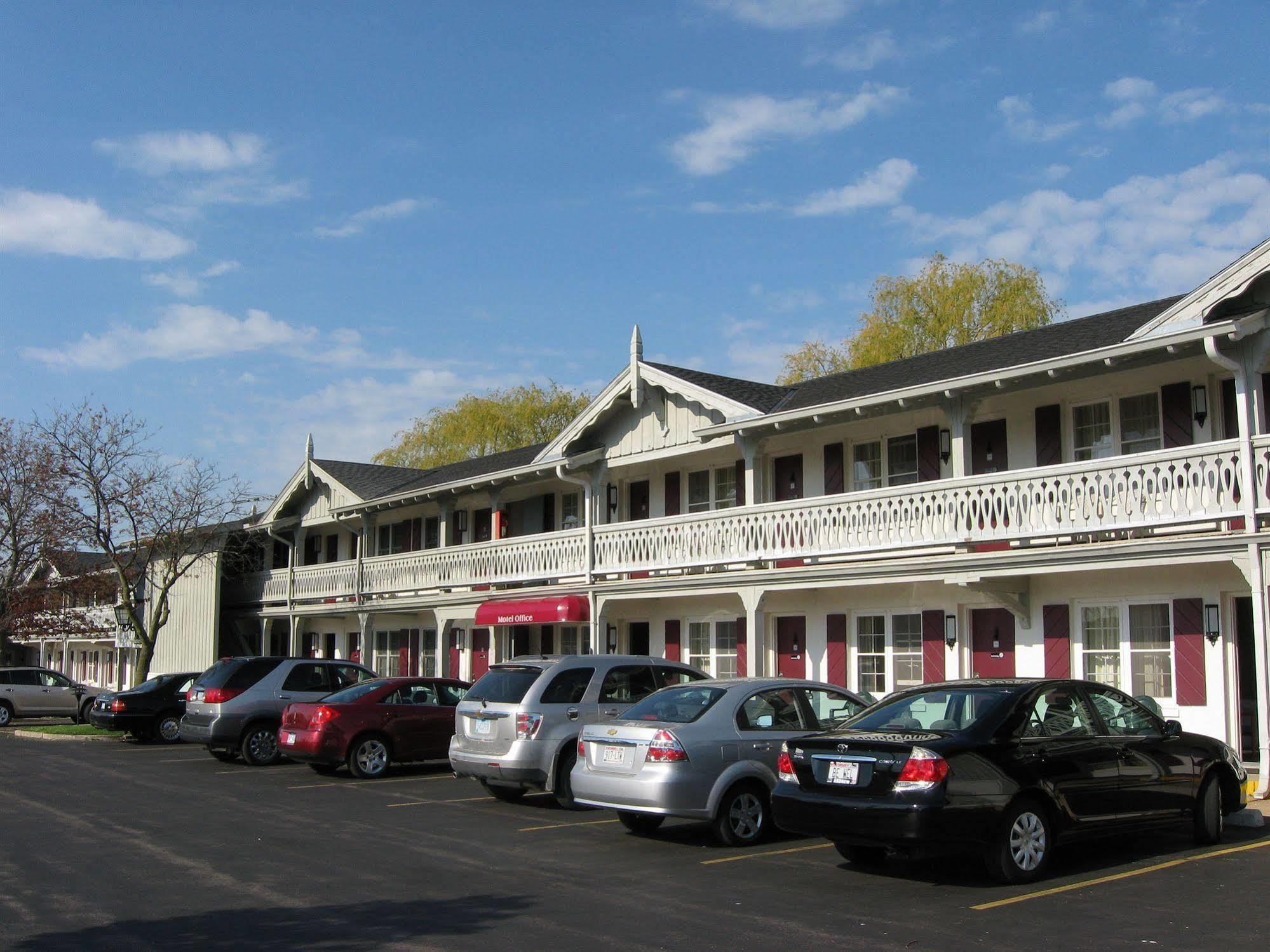 The Chalet Motel Mequon Exterior foto